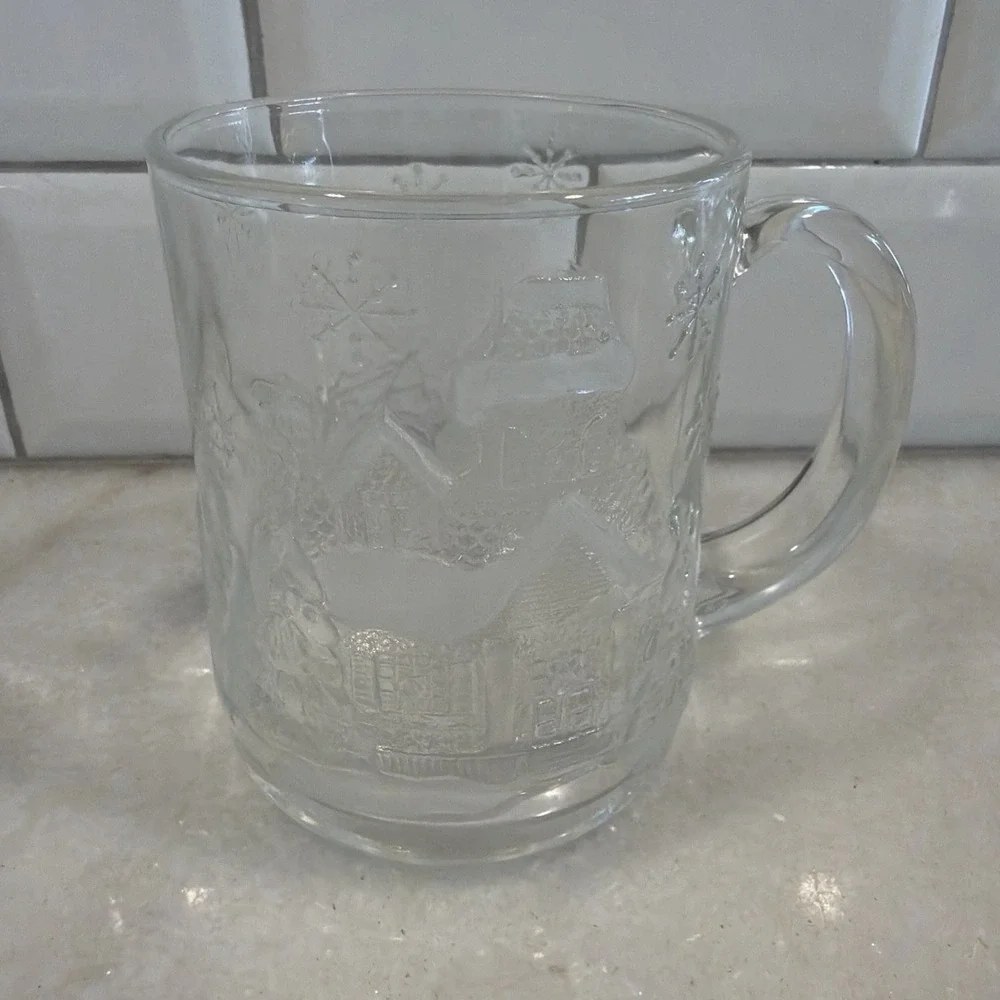 Vintage Arcoroc France Winter Wonderland Christmas Glass Mug